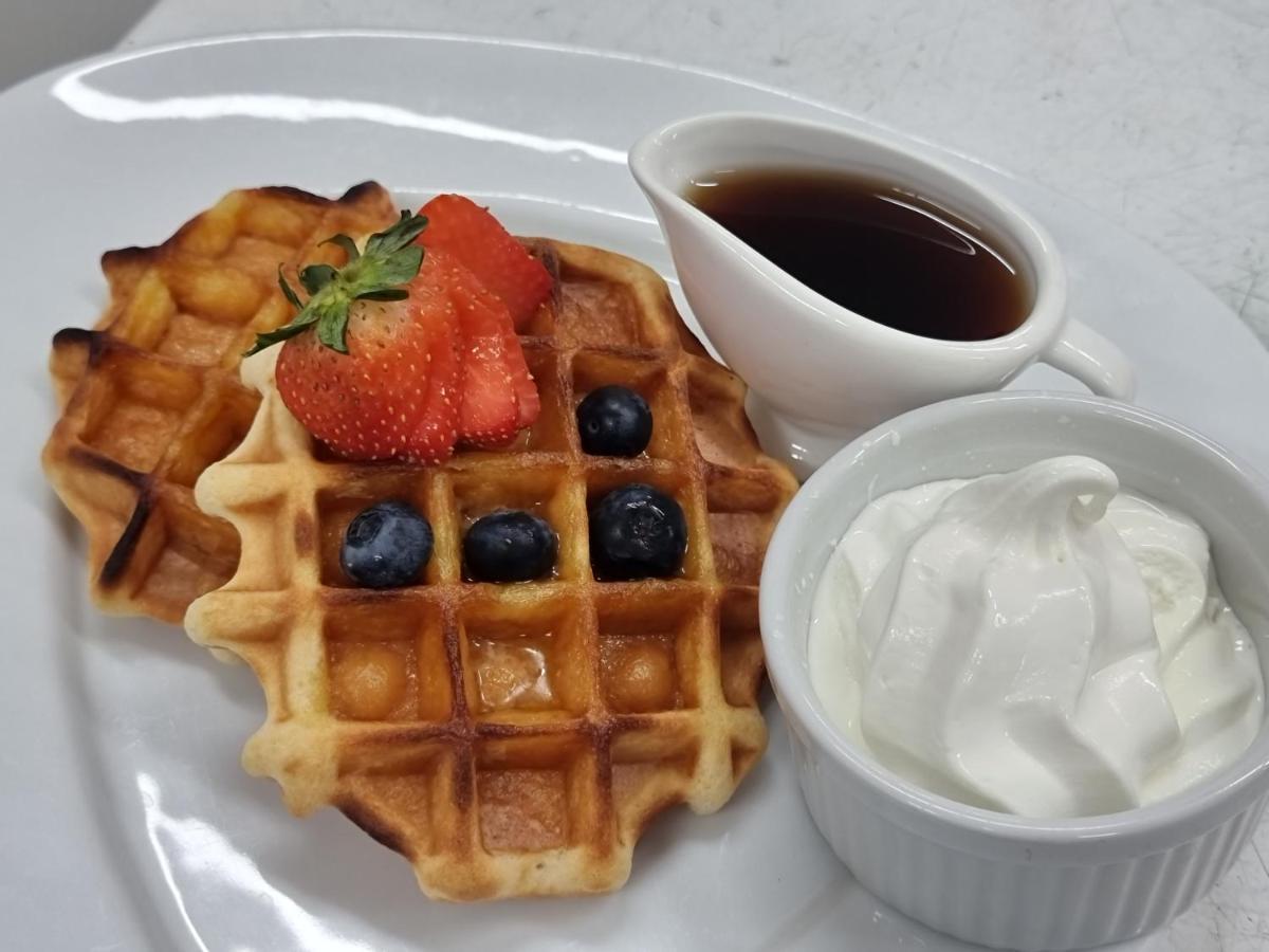 十美元镇酒店 加尔贡 外观 照片